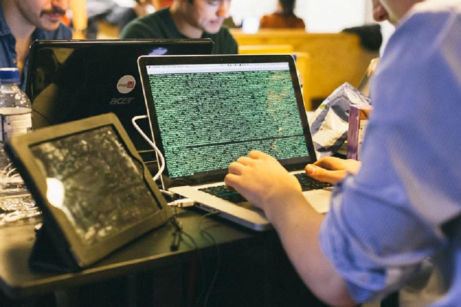 聚美优品电商平台垂直电商,唯品会和聚美优品哪个是垂直电商