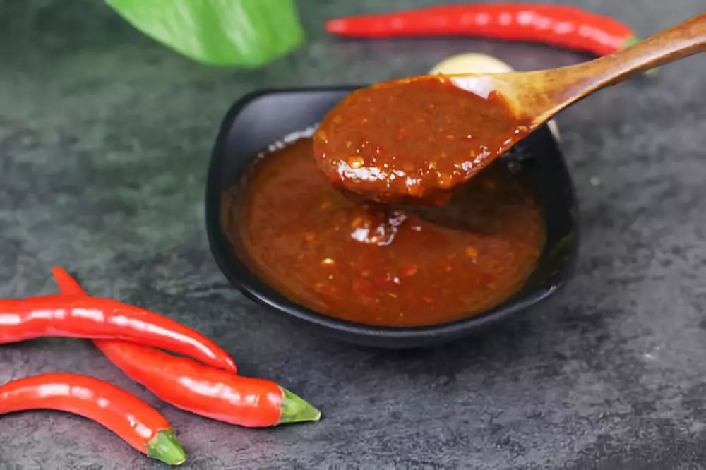 六神花露水在外国的魅力,外国香水师评价中国六神花露水