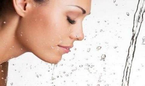 毛孔粗大收毛孔最有效的方法,毛孔粗大怎么办教你一招收缩毛孔