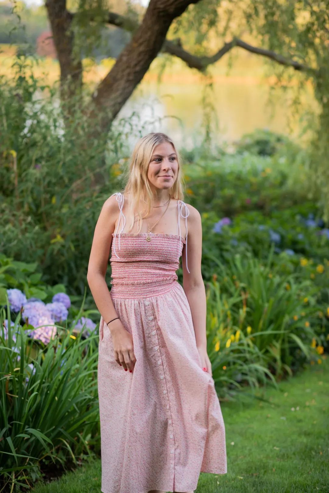 松紧带裤腰瘦了怎么改肥,穿收腰裤一个月瘦20斤