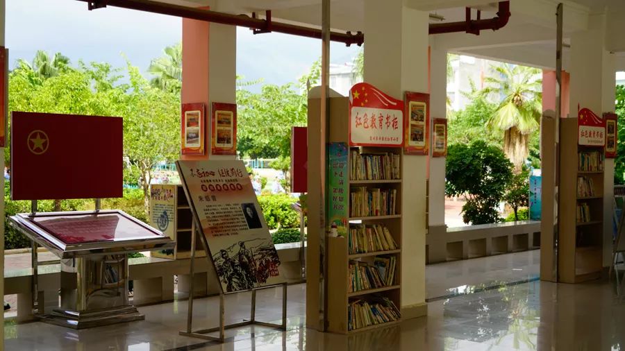 「壮丽70年•奋斗新时代」红色基因代代相传，宾川革命英烈红军小学开学第一课这样上