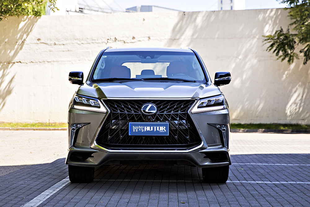 19款雷克萨斯lx570试驾巅峰版,雷克萨斯lx570黑曜巅峰限量版试驾