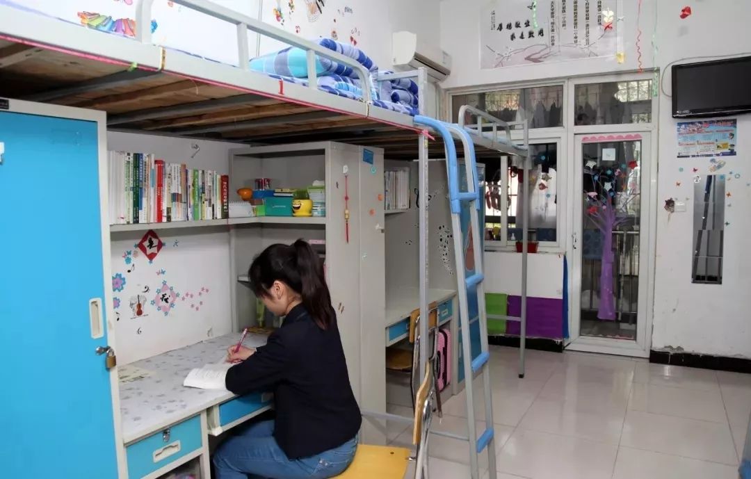 高校宿舍楼一个多少钱,河南各大学宿舍住宿条件怎么样