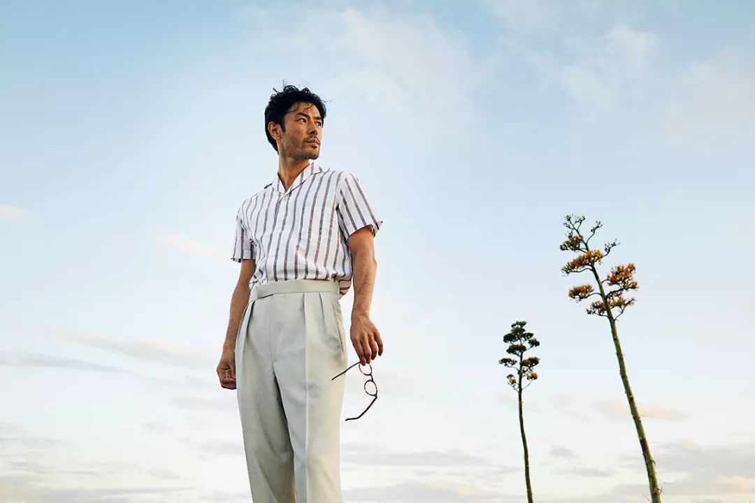 男人穿什么显得有钱,穿浅色裤子的男人性格