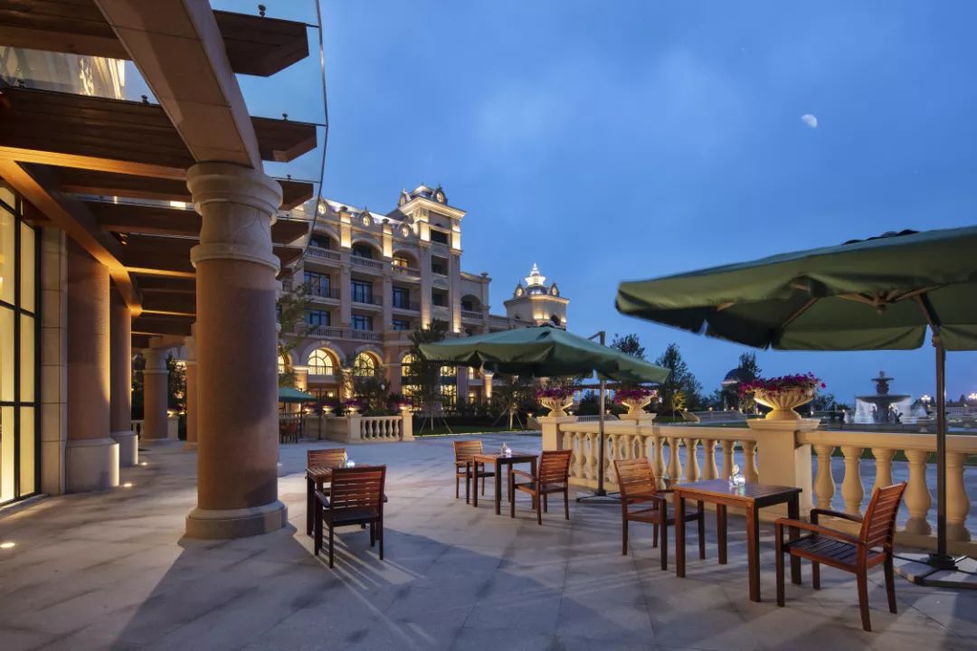 听海钻山堡端庄，偷心大连