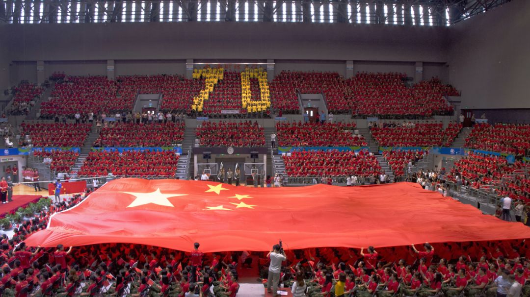 直击开学典礼现场,直击天安门升旗小视频