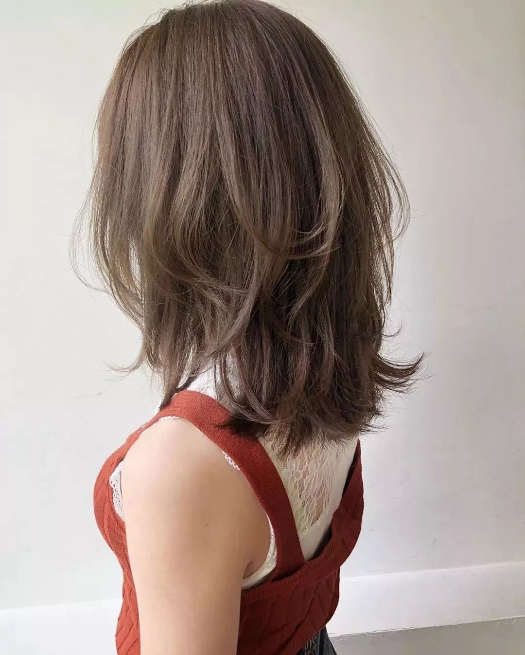 四款专属秋冬的慵懒发型,秋冬新款慵懒风宽松温柔