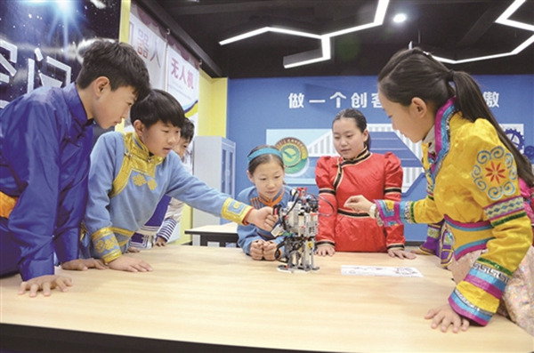 为包头教育发展添砖加瓦,包头市绘画插画展