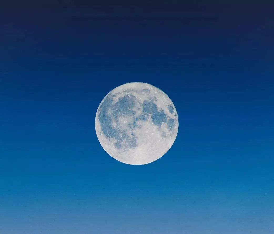 海上生明月天涯共此时唐诗三百首,海上生明月天涯共此时的佳句