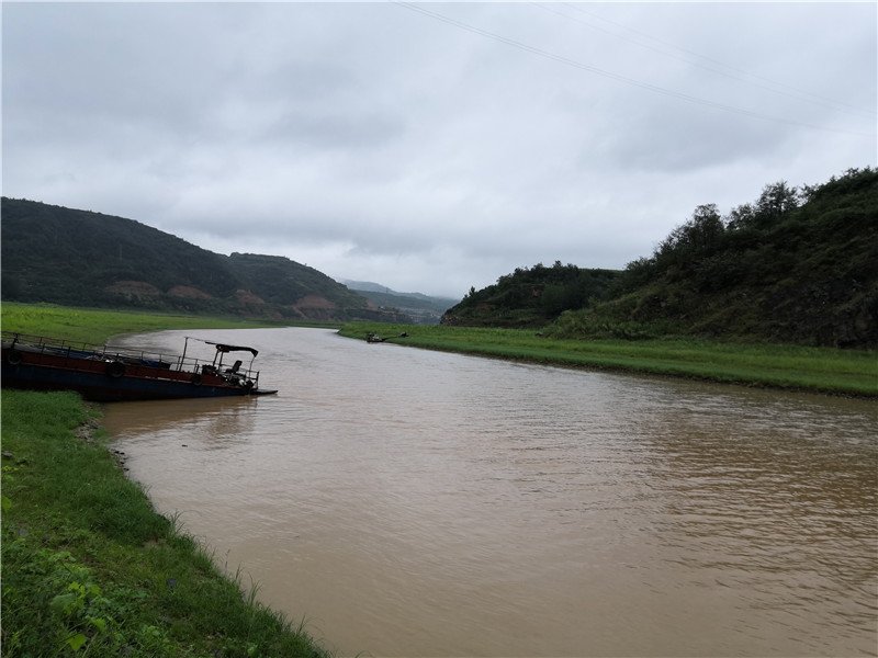 首钓官道狂拉草快乐才是垂钓的根本