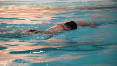 免费体验游泳健身馆,9.9洗浴汗蒸单人票