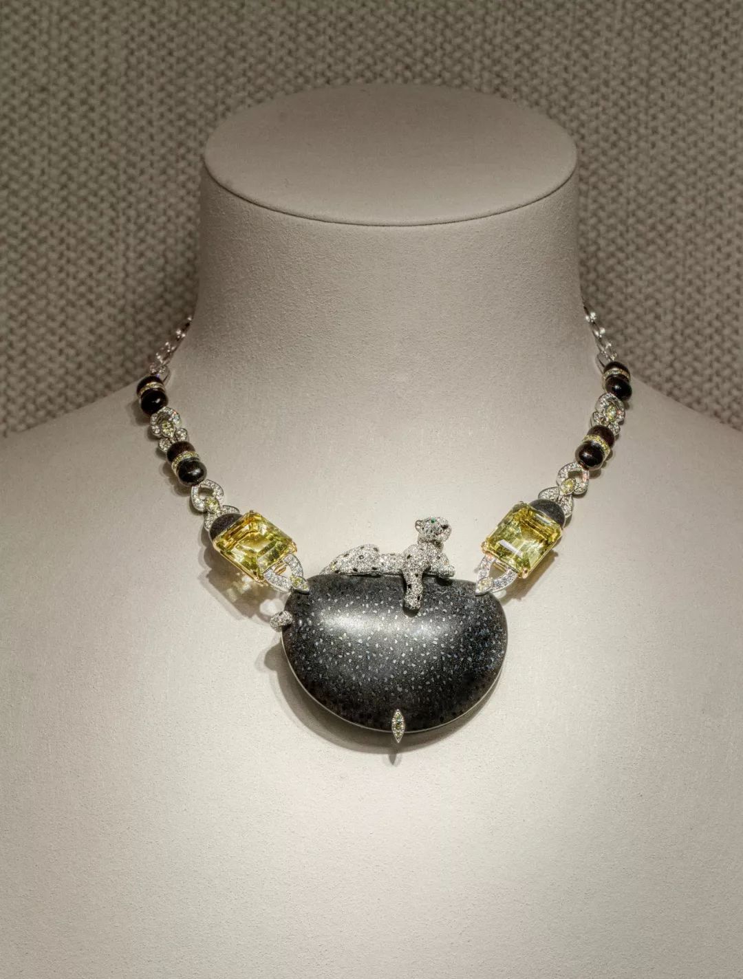 宝石之美，灿若星辰