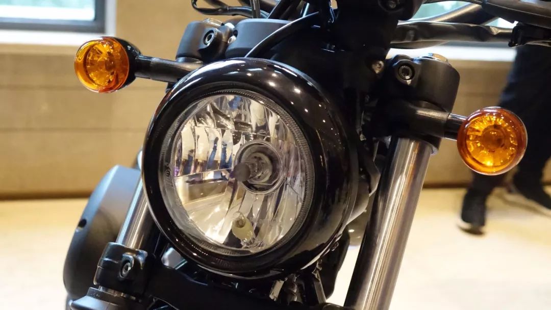 高性价比二手巡航车报价,大韩轻骑gv300s经典版评测