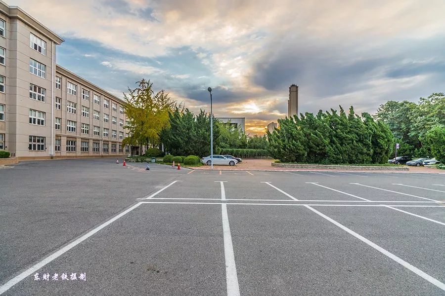 东财大学校园生活,东财校园实景图