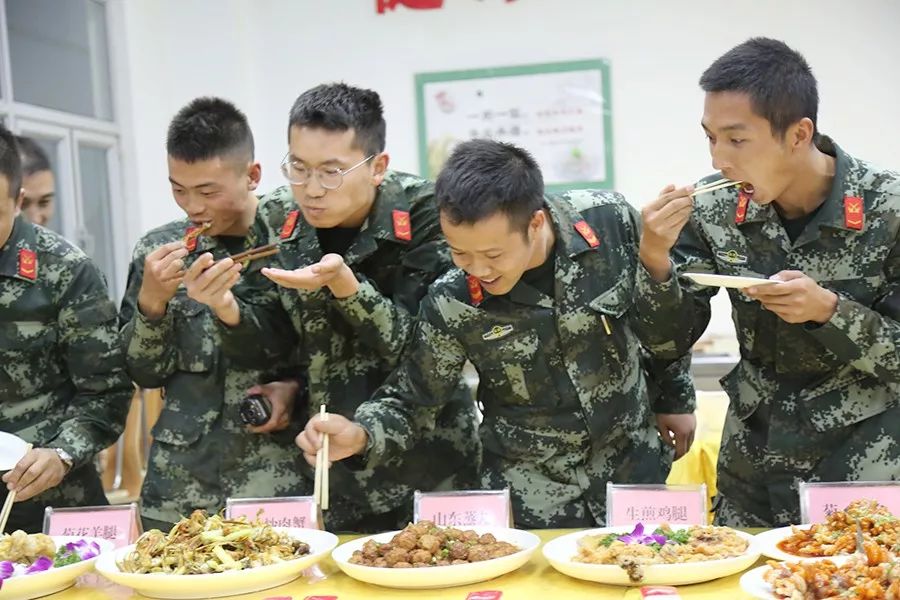 军营“厨神”初长成，三尺灶台显身手——记一次香味满满的培训