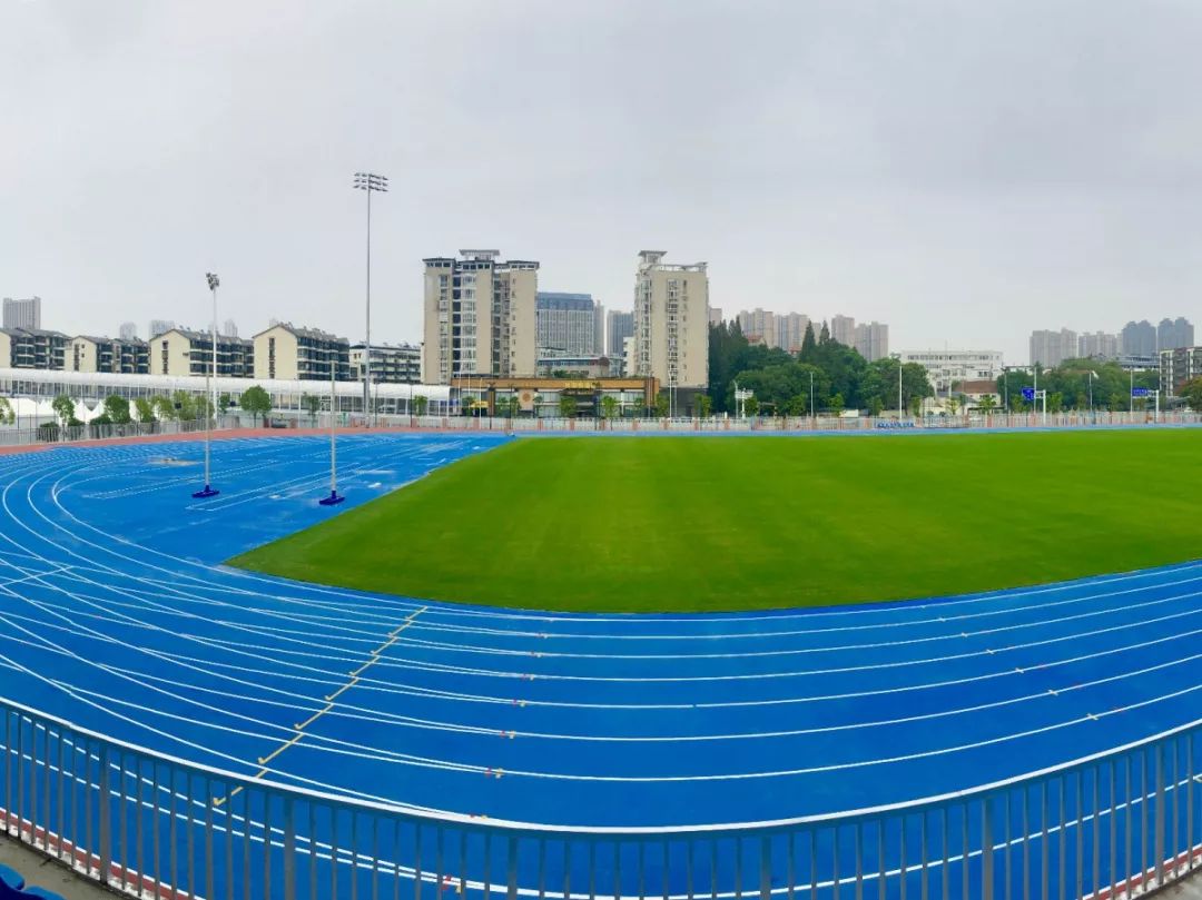 吴家山中学校园,吴家山新高中