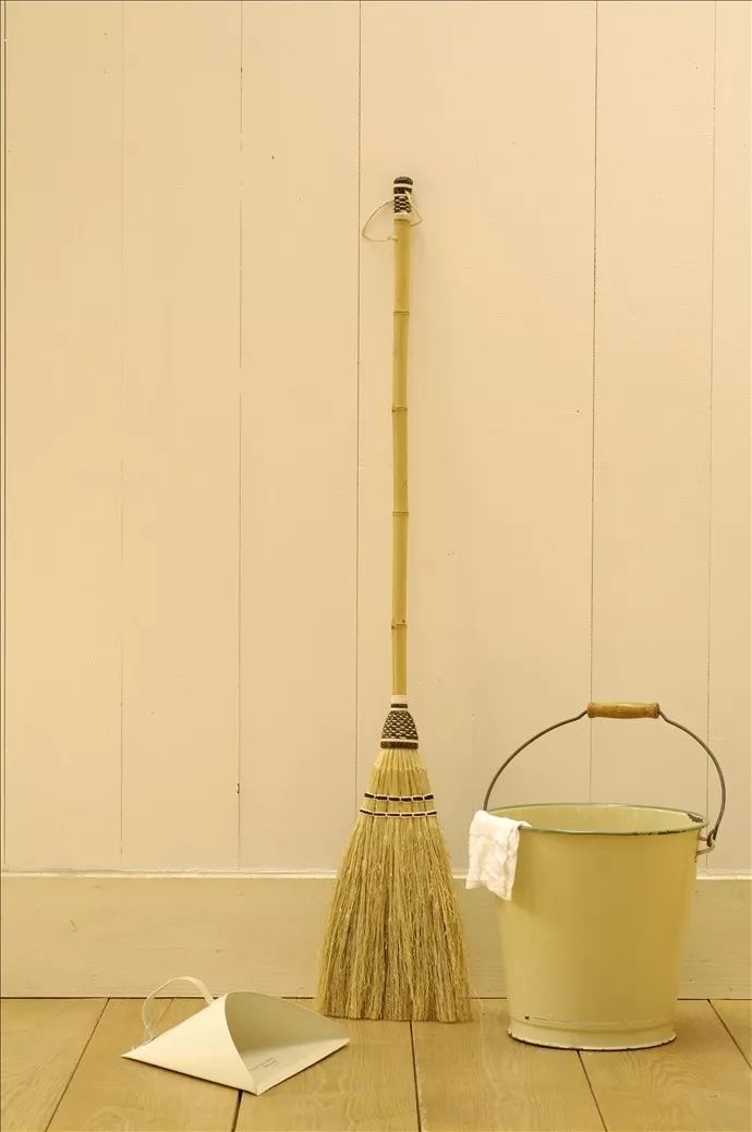 牛奶盒变废为宝怎么叠,变废为宝用牛奶盒做一个手工