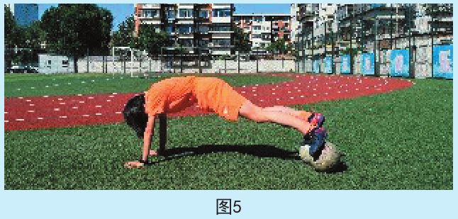 小学足球体能和力量训练方法,足球体能训练方法室内少儿