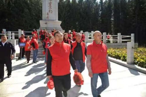 涓滃寳鎶楄仈鑻遍泟涔嬭矾,鎶楄仈璧拌繃鐨勮矾