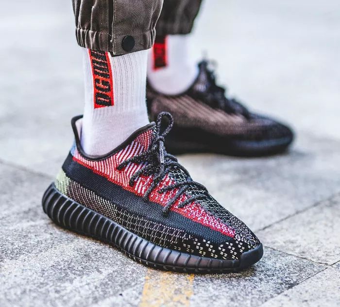 yeezy黑满天星鞋口变褐色,yeezy350coreblack黑红