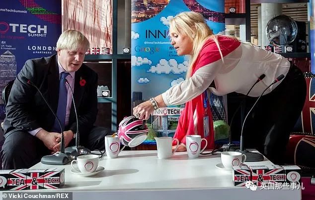 首相Boris被判关闭议会违法！又被抖出跟十八线演员的陈年八卦！他太难了...