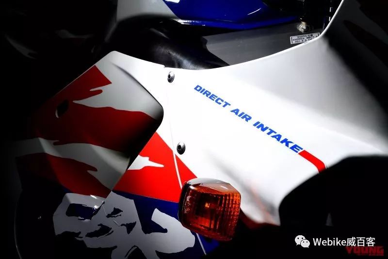 cbr250新旧对决,新cbr250rrr四缸