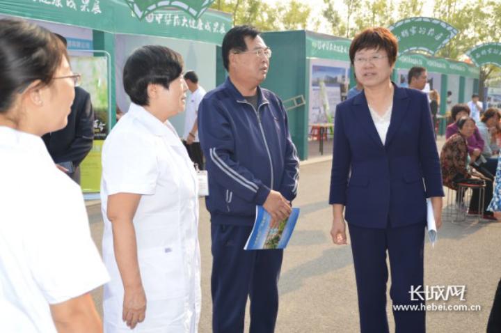 第三届中医药文化大会在内丘县开幕邢台癫痫病医院参展