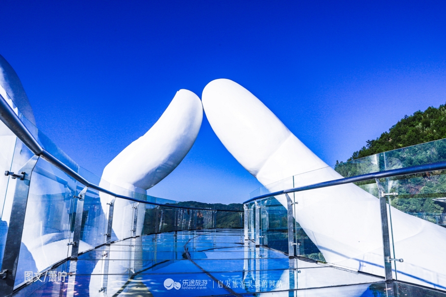 打卡中国第一高塔600米小蛮腰,打卡光明四大网红桥