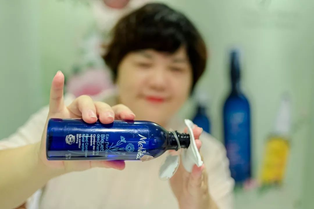 水润瓷肌,白瓷肌护肤