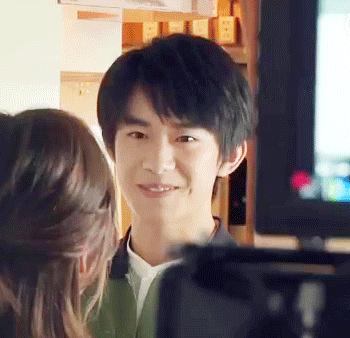 爱王俊凯易烊千玺王源,为什么大家都喜欢易烊千玺