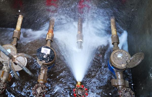 「国庆我在岗」自来水维修“捡漏儿王”王永亮:二七区水表“活地图”