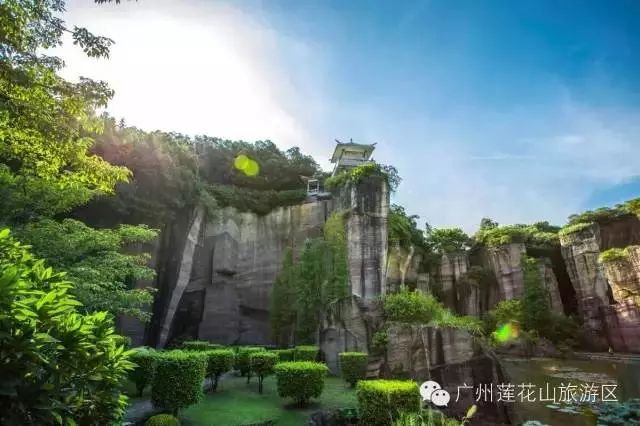 多个景区有优惠，甚至免费！国庆假期首日广州接待近240万游客，公安提醒：别再去这些地方了