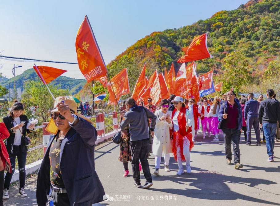 中华枫叶大道沿途风景区,中华枫叶大道红了吗
