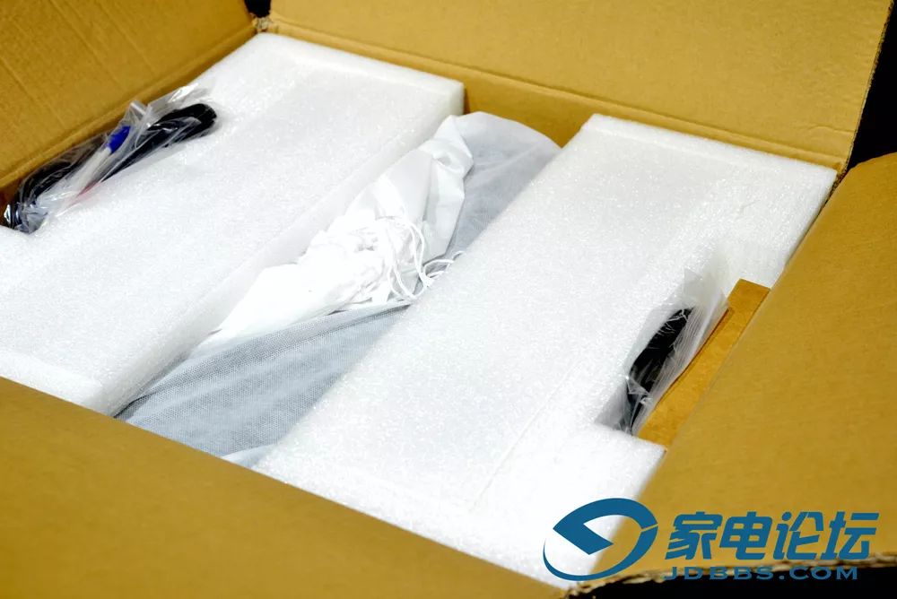 全能的解码“妖精”：声雅DAC25胆石结合解码器