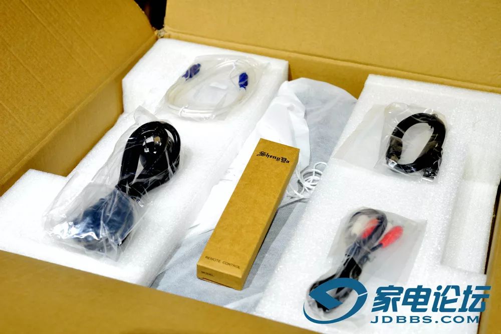 全能的解码“妖精”：声雅DAC25胆石结合解码器