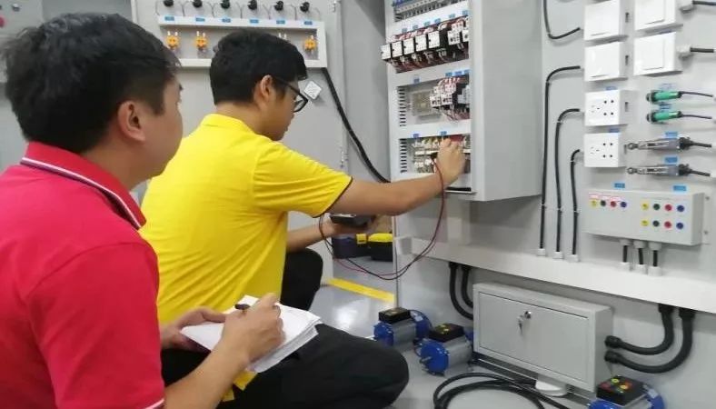 人才引进省技能大赛,我市技能人才