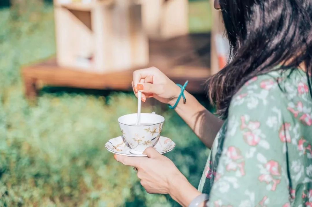 耗时3年的花间堂创始人新作，以船代步揭开杭城小众一面