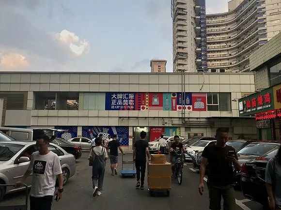 涓嶅崠鑻规灉鎵嬫満,鍗庡己鍖楃編濡嗗煄杞瀷