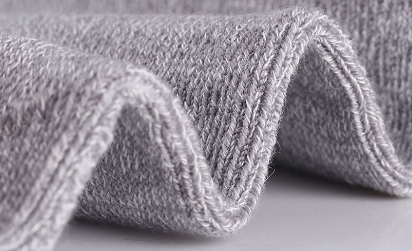 什么袜子踢球不起泡,汗脚穿什么样材质袜子不臭