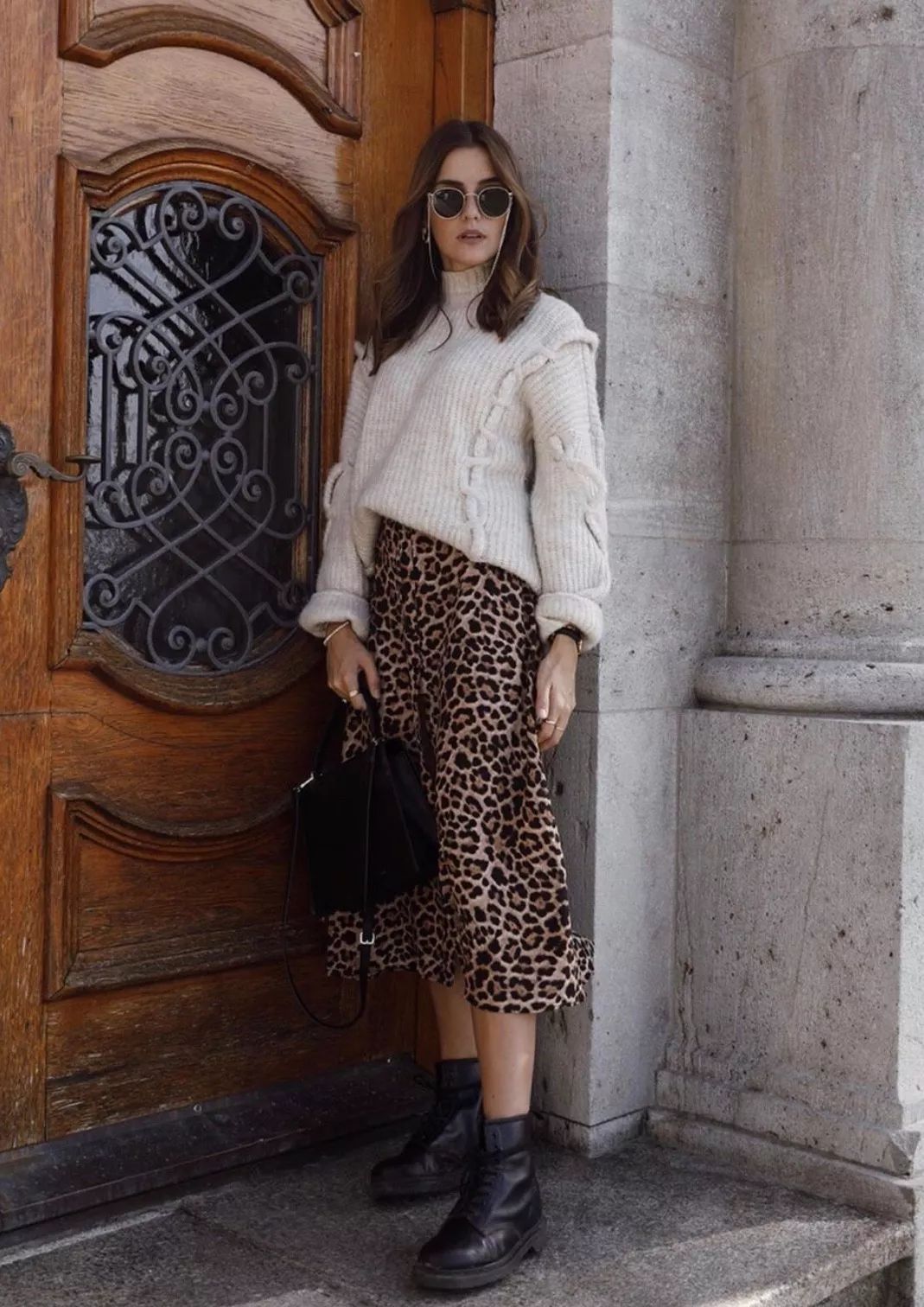 秋冬季马丁靴怎么穿显瘦,秋冬最火的马丁靴百搭时髦帅炸了