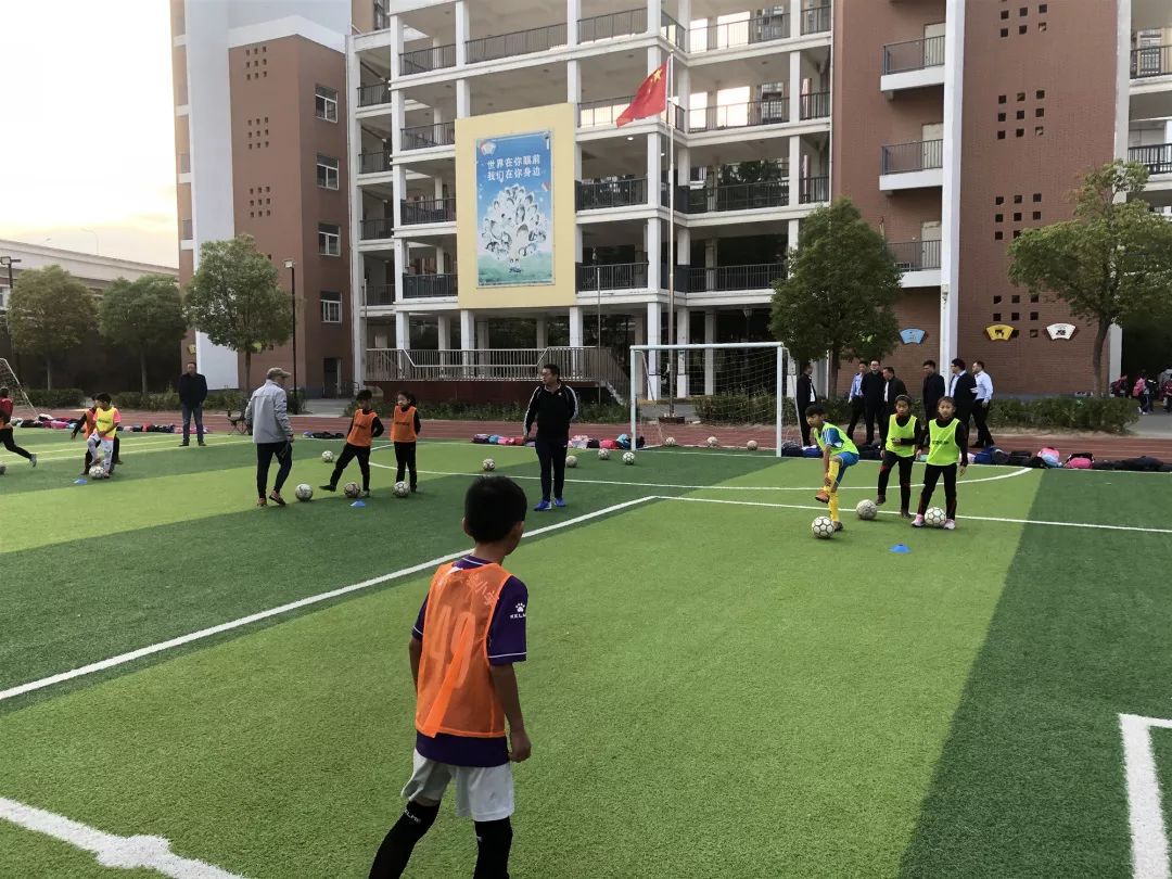 扶贫帮困主题党日活动方案,2019公益扶贫活动