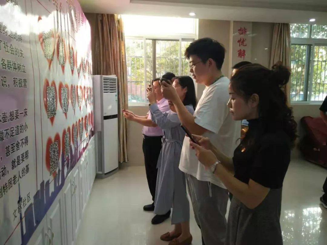 重阳节孝老敬老实践活动,重阳敬老情暖金秋实践活动