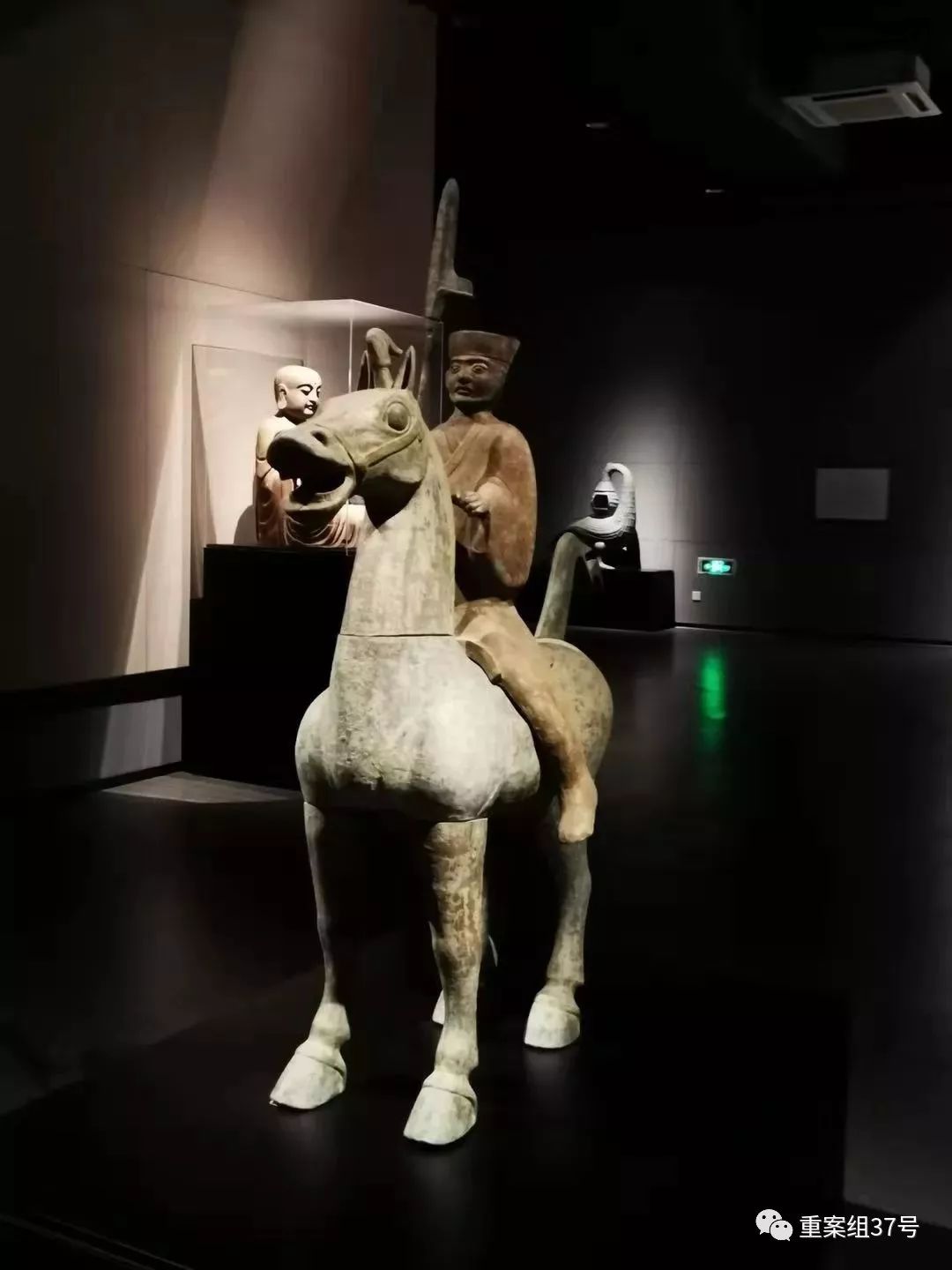 重庆大学赝品博物馆央视,重庆大学博物馆赝品事件教授