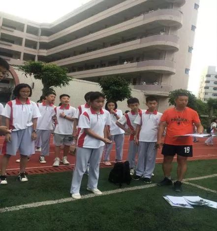 【活力邓中】绿茵点亮青春足球传递激情——记初一级射龙门比赛