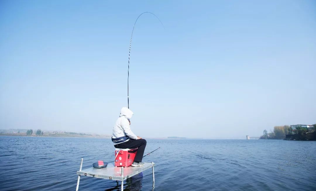 浅谈钓鱼钓竿的认识与选择,钓竿的调性与硬度有什么区别