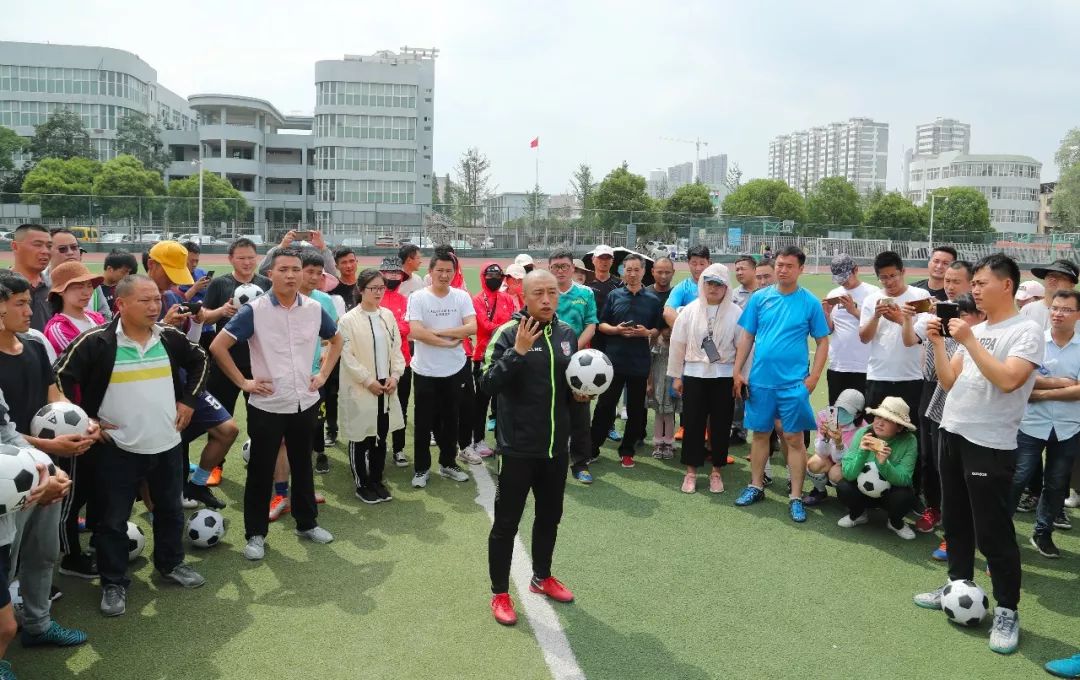 全国校园足球试点学校名单,阜南青少年校园足球队