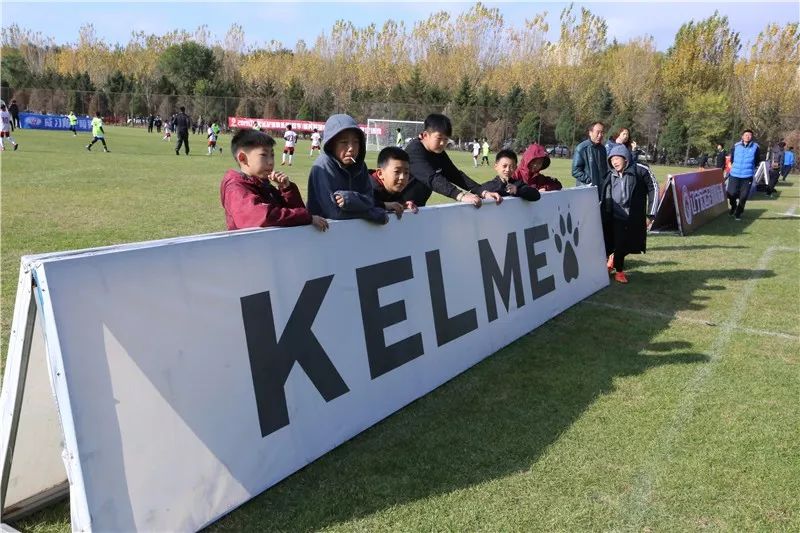 「青训」秋季精英系列赛进入首个比赛日铁西区中小学足球赛产生冠军