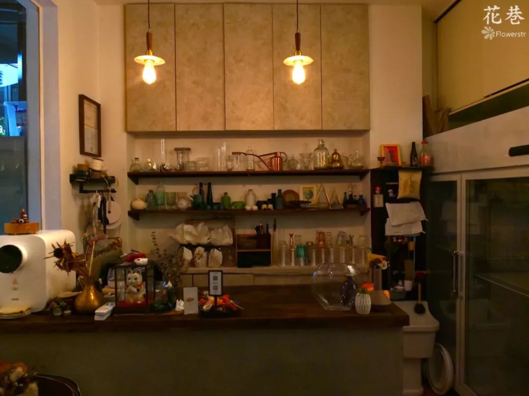 北漂七年,她回泉州开了一家能喝酒的花店