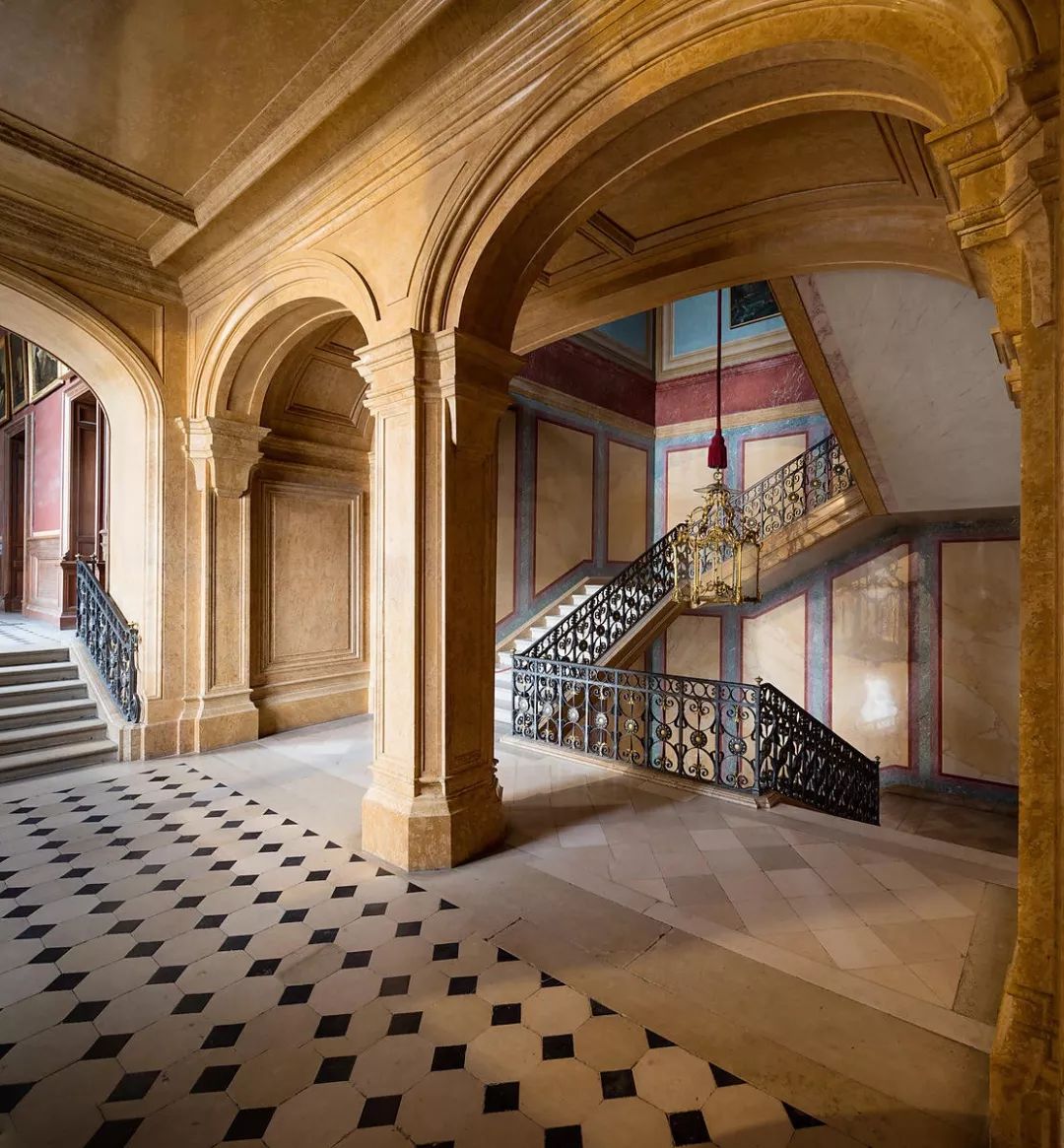 枫丹白露画风,民国风建筑风格