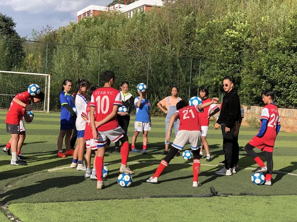 厉害了！松江“90后”小伙担任电影花式足球技术指导，背后的故事更精彩